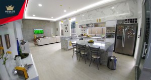 Casa de alto padrão a venda em Caldas Novas no Condomínio Marinas