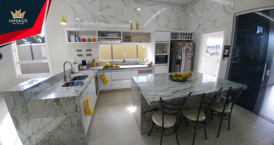 Casa de alto padrão a venda em Caldas Novas no Condomínio Marinas Casa de alto padrão a venda em Caldas Novas no Condomínio Marinas